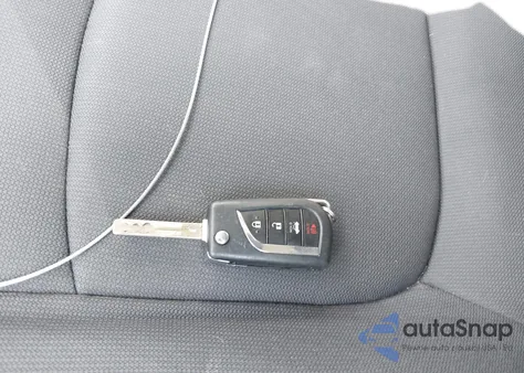 2021 Toyota Corolla Le z USA, uszkodzony, nr VIN JTDEPMAE2MJ135595